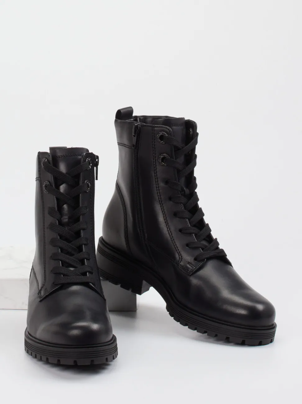 Gabor Comfort – Schnürboots aus Kalbleder schwarz