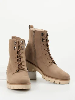 Gabor Comfort – Schnürboots aus Nubukleder beige
