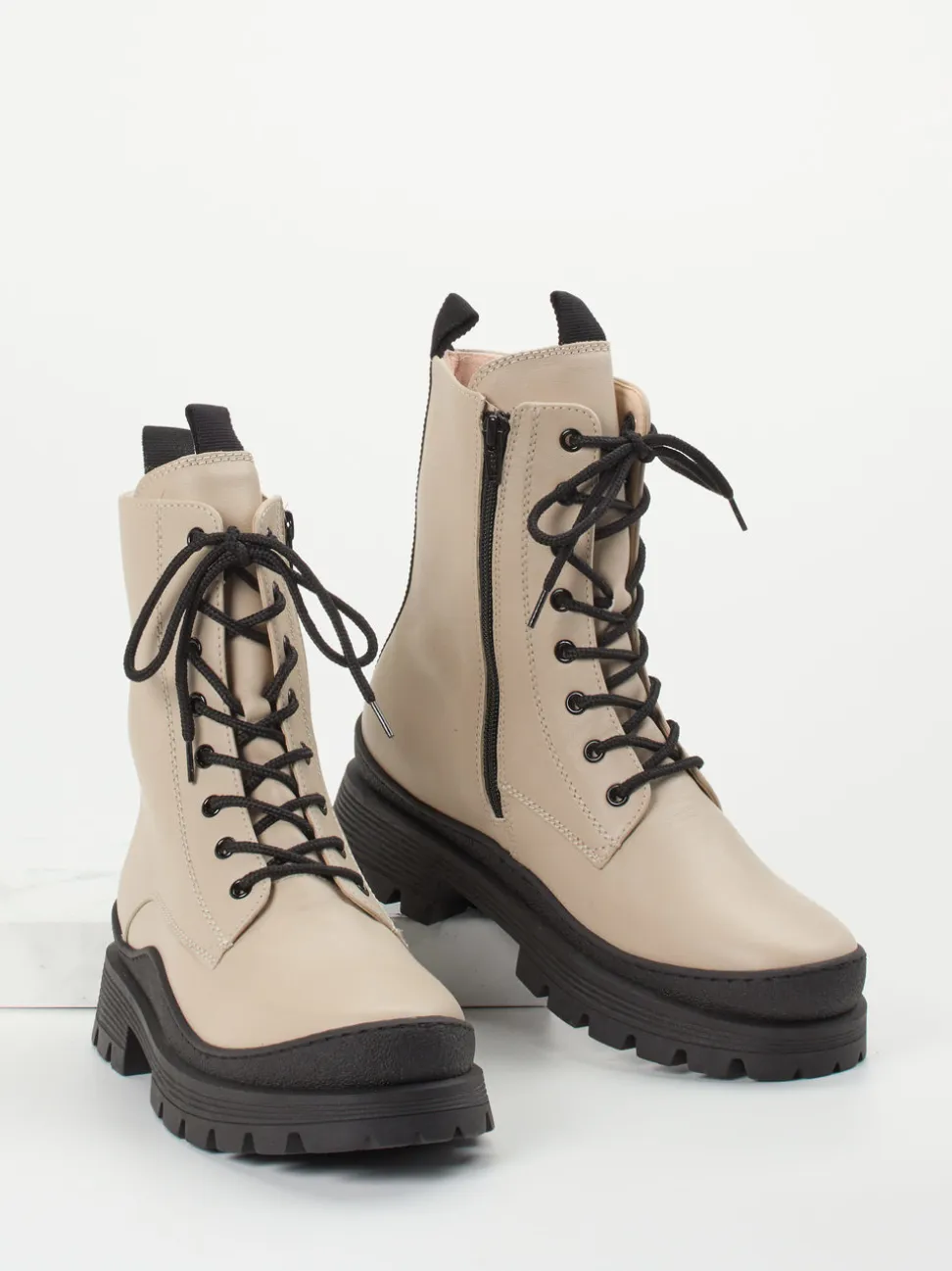 Gabor Comfort – Schnürboots aus Kalbleder beigegrau