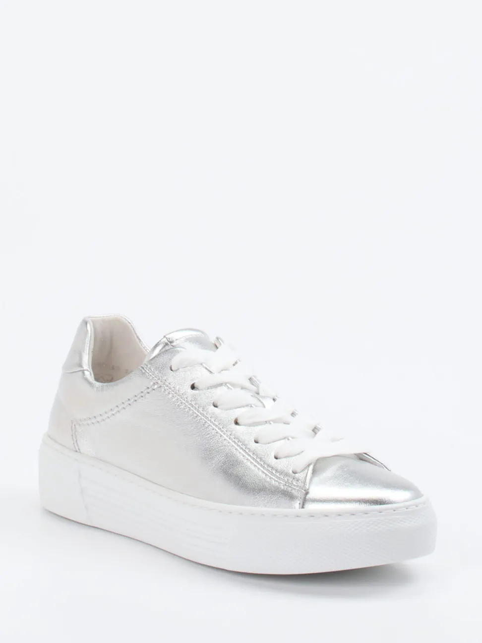 Gabor Comfort – Sneaker aus Metallicleder silberfarben