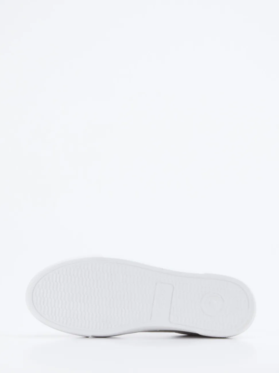 Gabor Comfort – Sneaker aus Metallicleder silberfarben