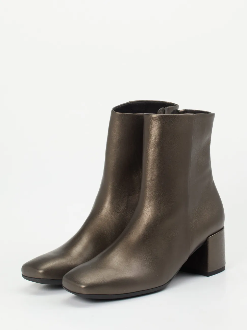 Gabor Comfort – Stiefelette aus Metallicleder grau
