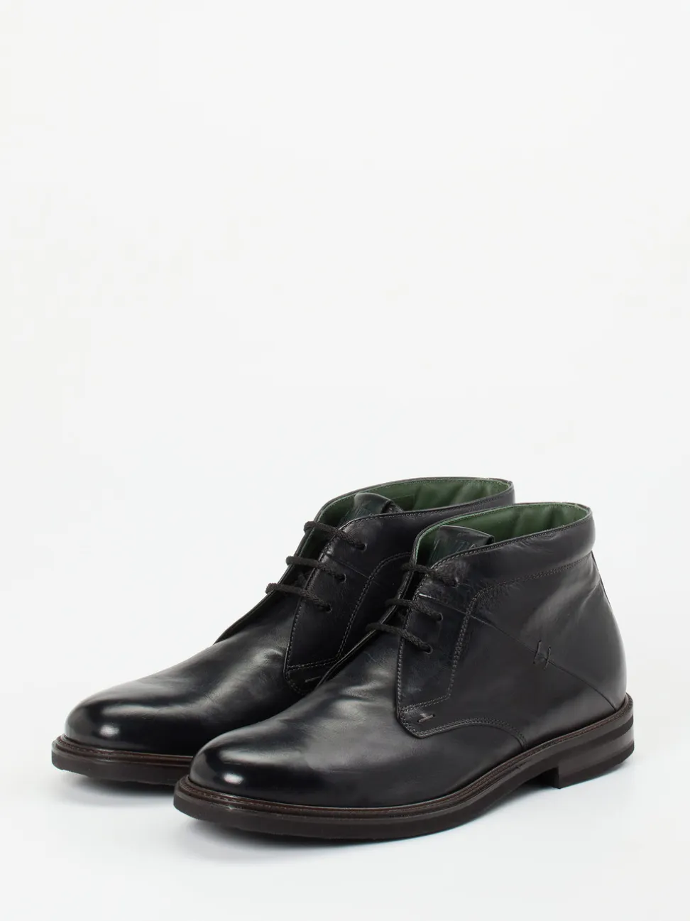 Galizio Torresi – Chukka Boots aus Kalbleder schwarz