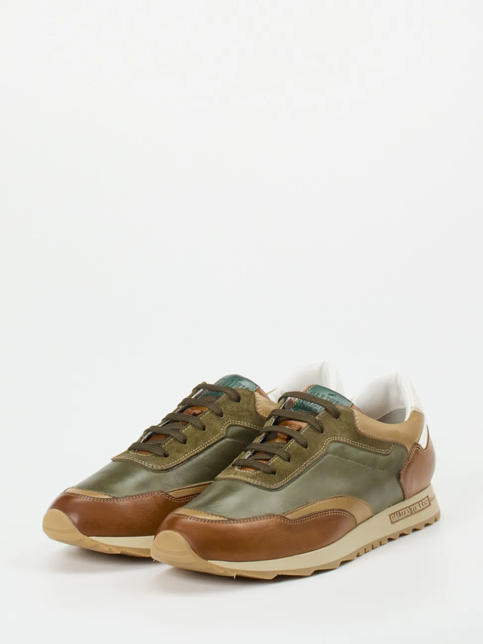 Galizio Torresi – Sneaker aus Kalbleder in Olivgrün