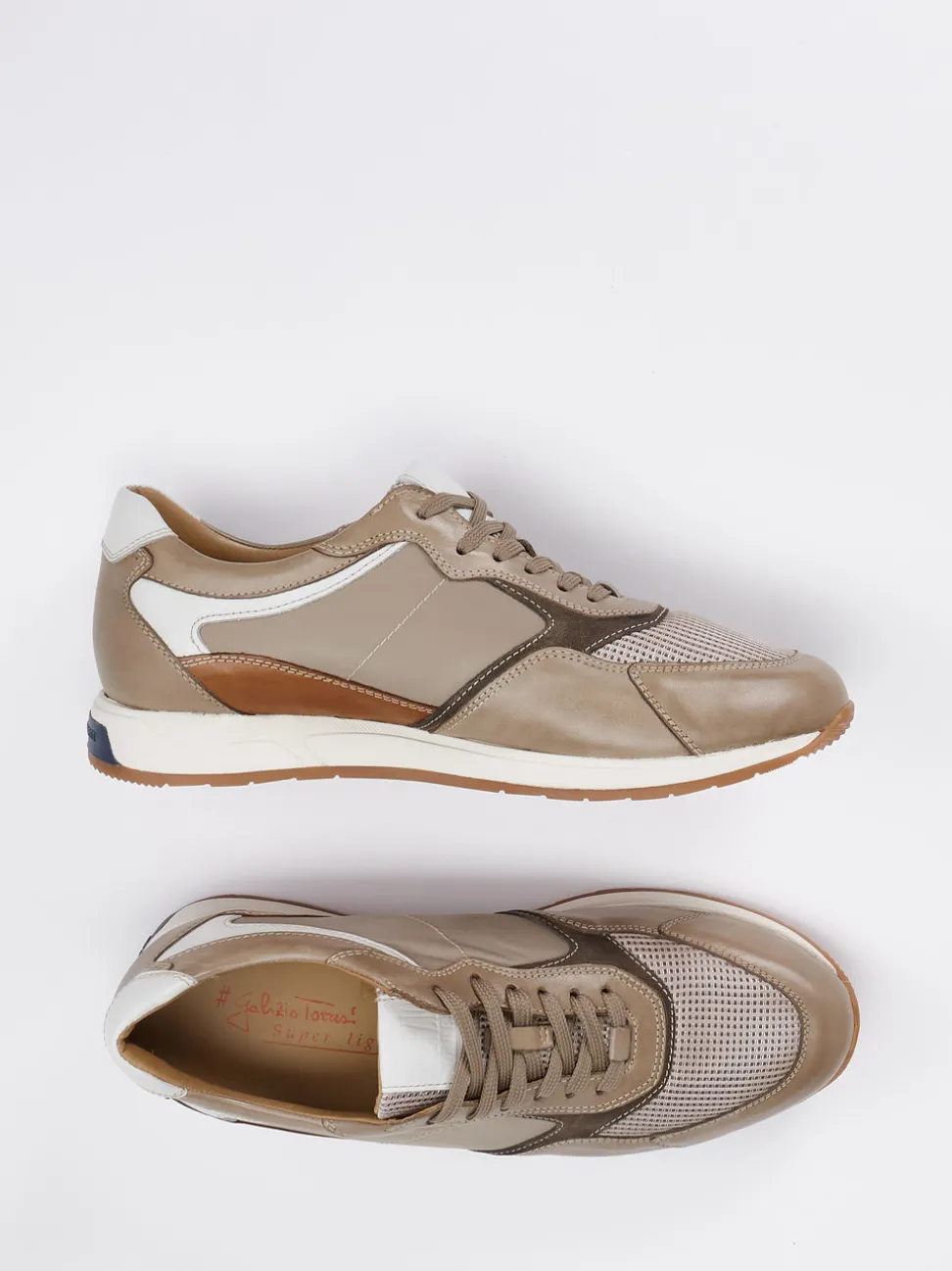 Galizio Torresi – Sneaker aus Kalbleder in Taupe