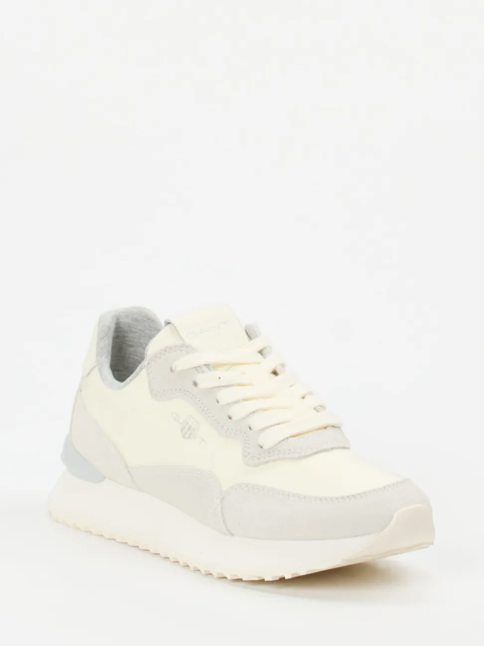 Gant – Retro-Sneaker aus Veloursleder cremeweiß