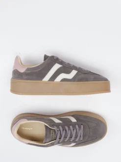 Gant – Sneaker aus Veloursleder in Schlammgrau