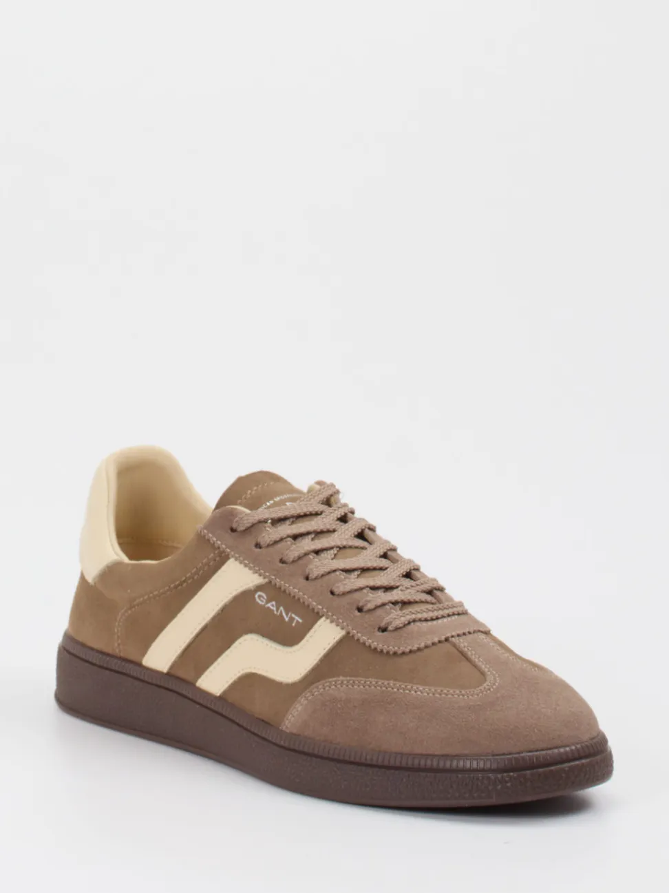 Gant – Sneaker aus Veloursleder in Braun