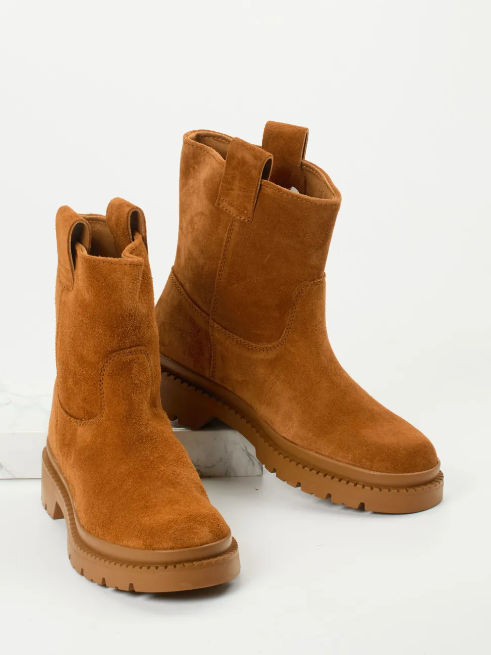 Gant – Stiefelette aus Veloursleder cognacfarben