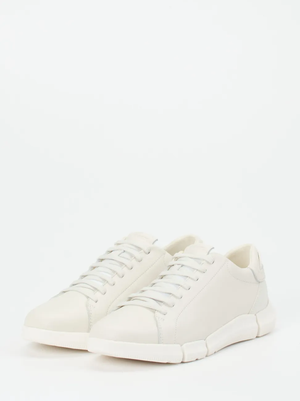 Geox – Sneaker aus Kalbleder in Offwhite
