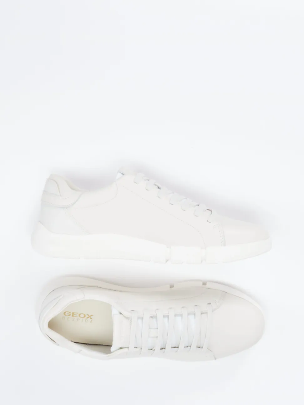Geox – Sneaker aus Kalbleder in Offwhite