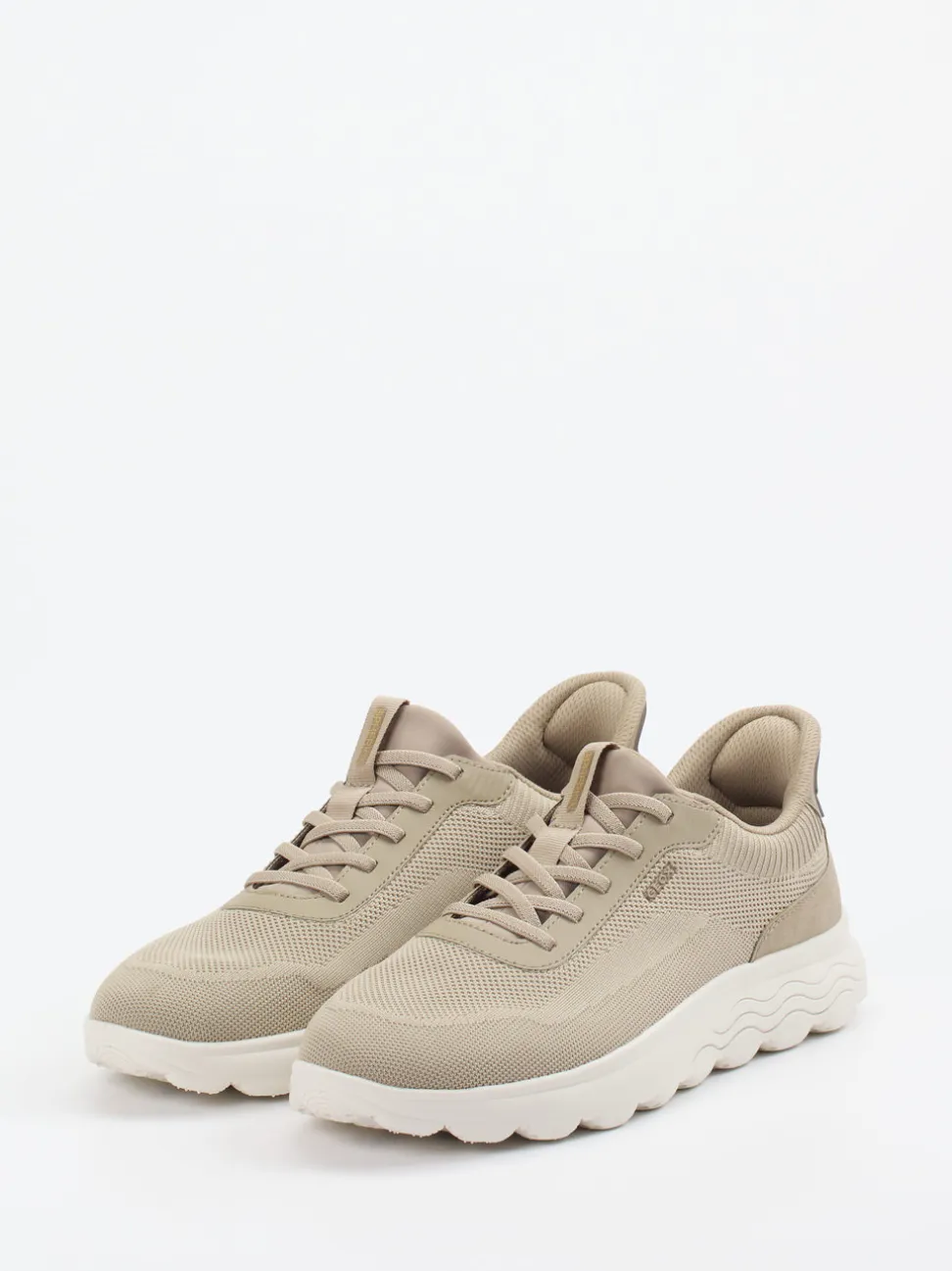 Geox – Sneaker aus Textil in Beigegrau