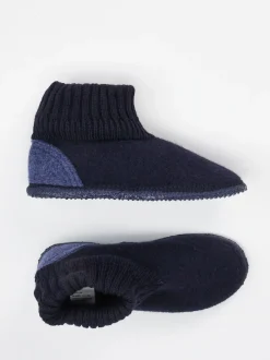 Giesswein – Hüttenschuh aus Wolle in Dunkelblau