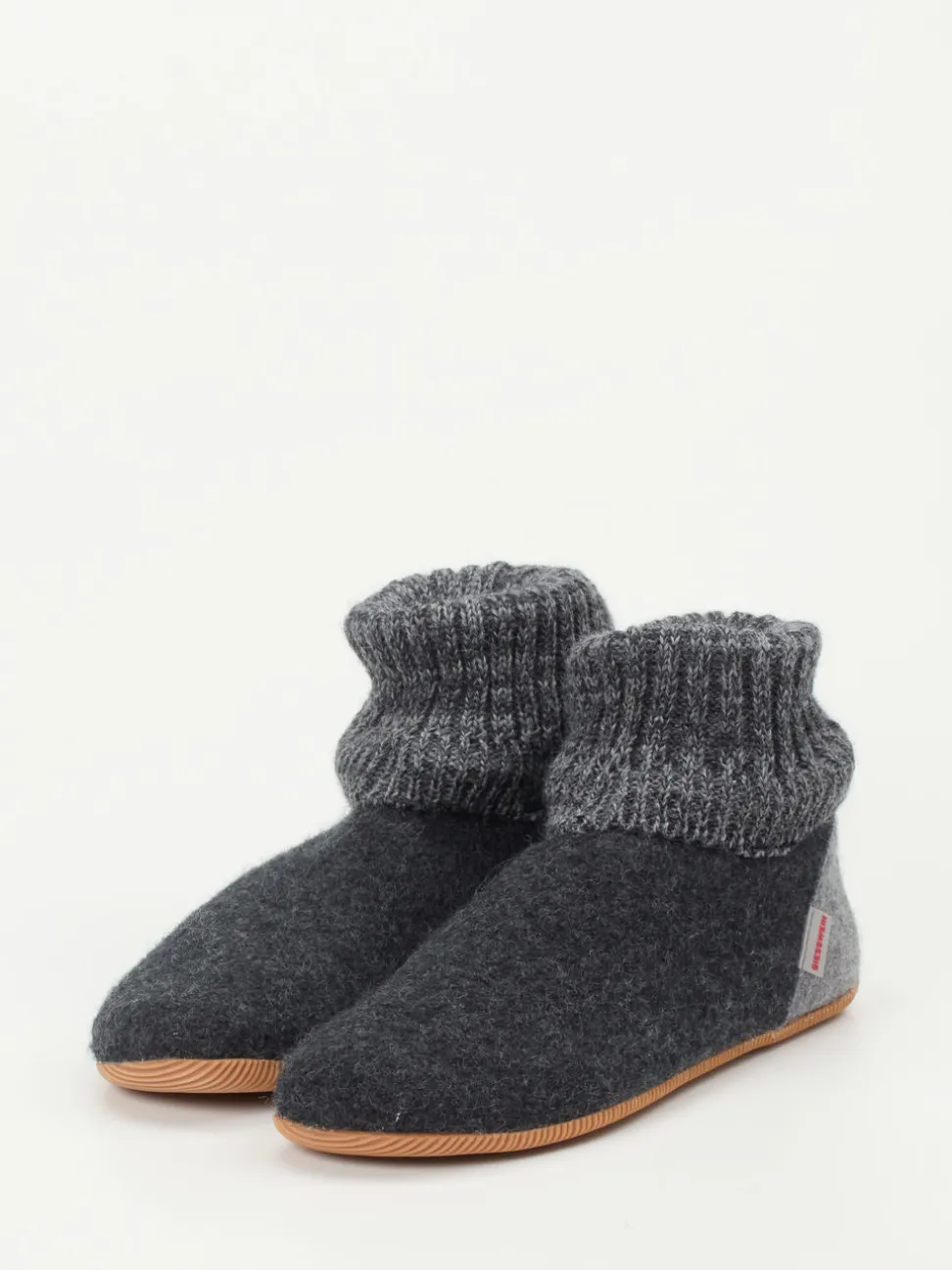 Giesswein – Hüttenschuhe aus Wollfilz in Grau