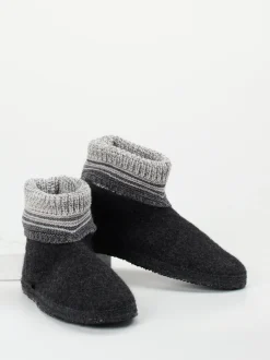 Giesswein – Hüttenschuhe aus Wollfilz in Grau