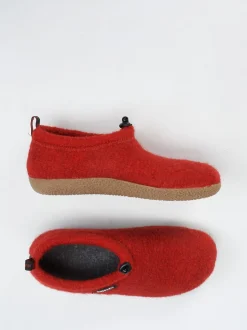Giesswein – Hüttenschuhe aus Wollfilz in Signalrot