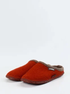 Giesswein – Hüttenschuhe aus Walkfilz in Ziegelrot