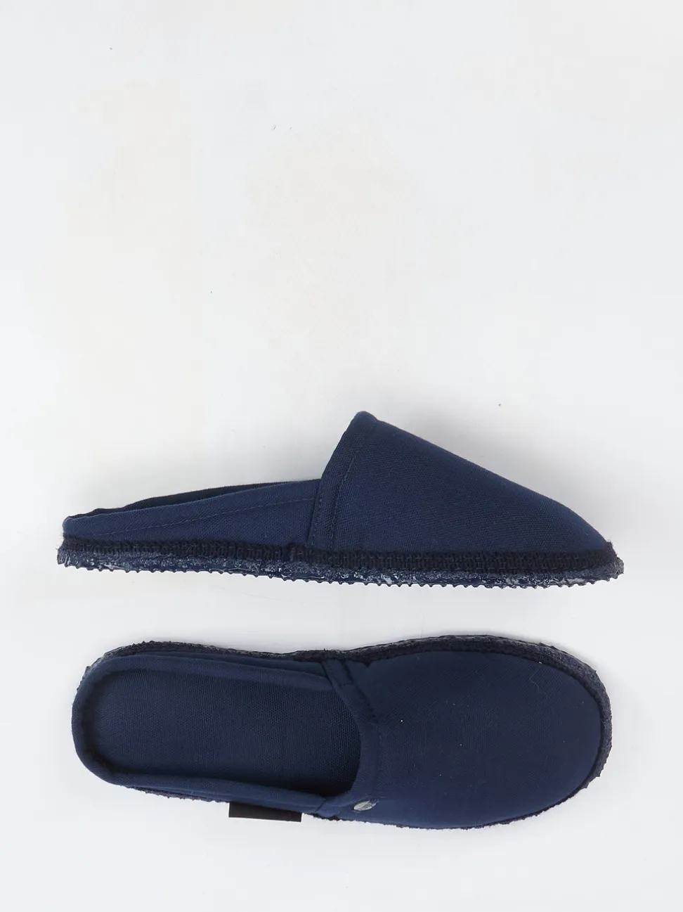Giesswein – Pantoffeln aus Textil dunkelblau