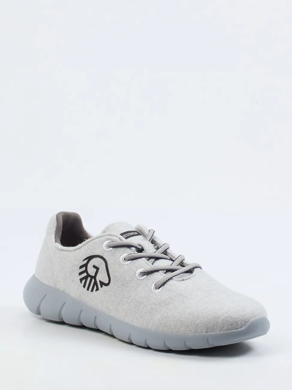 Giesswein – Sneaker aus Wollfilz in Hellgrau