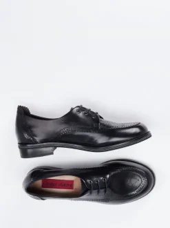 Ginger & Glove – Brogues aus Lammleder in Schwarz