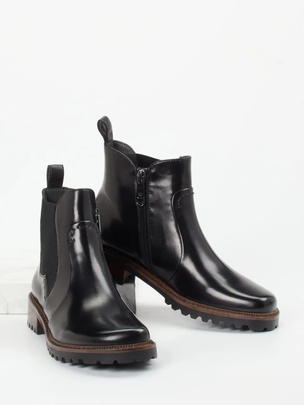 Ginger & Glove – Chelsea Boots aus Lammleder schwarz