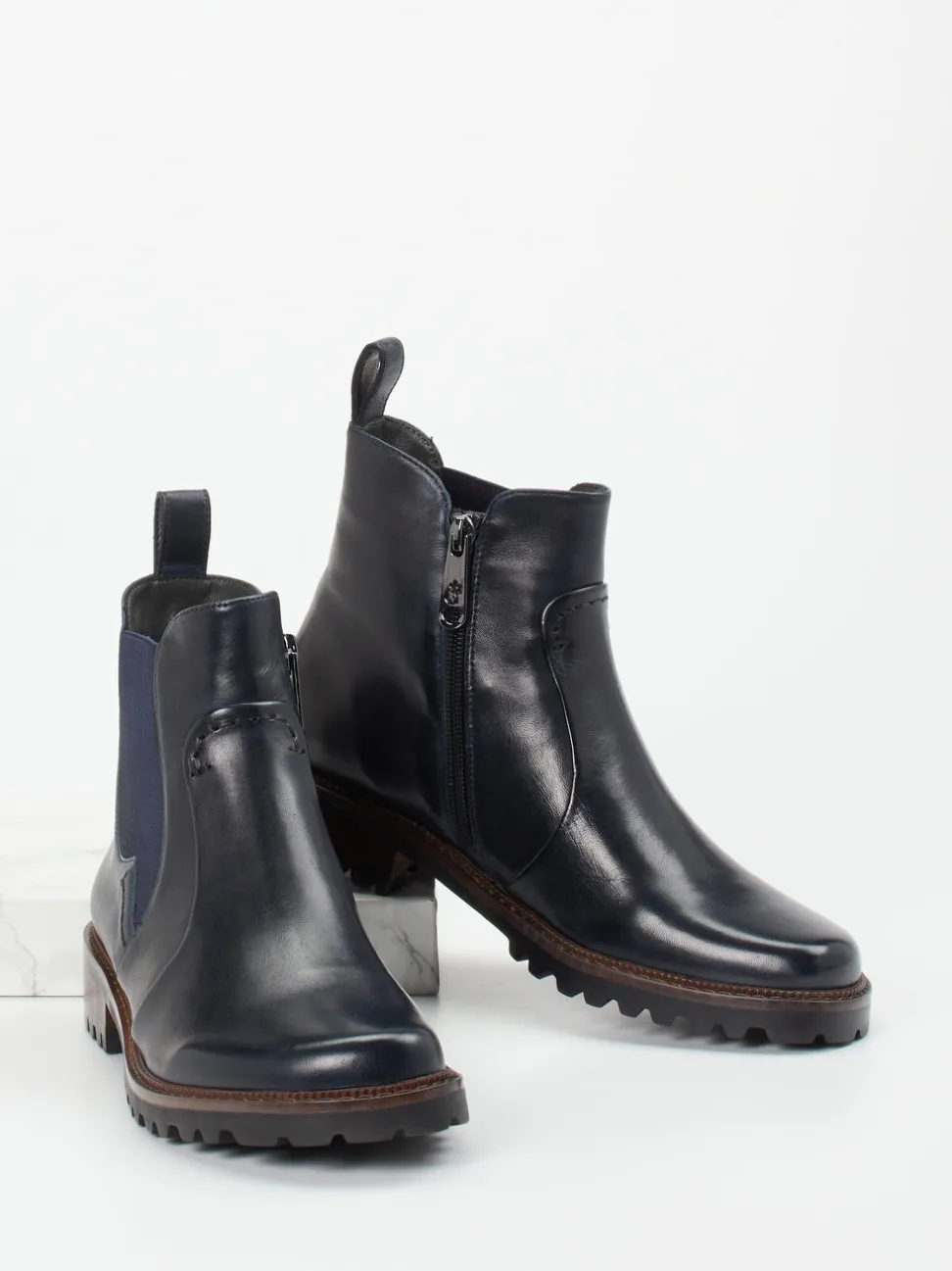 Ginger & Glove – Chelsea-Boots aus Lammleder Nachtblau