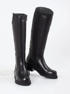 Ginger & Glove – Kniehohe Stiefel aus Lammleder Schwarz