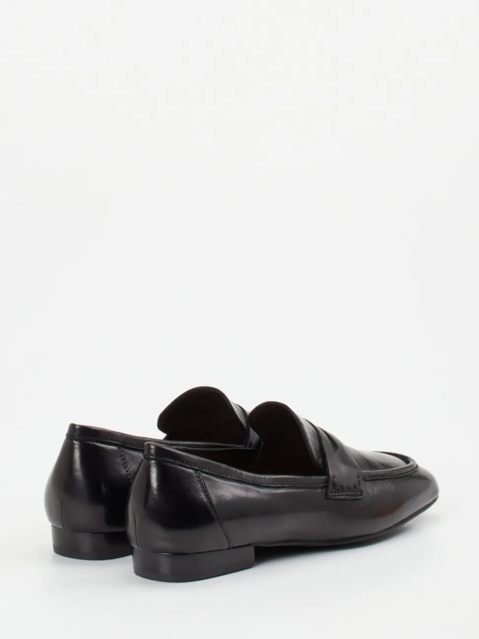 Ginger & Glove – Loafer aus Lammleder Schwarz