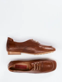 Ginger & Glove – Schnürschuh aus Kalbleder braun