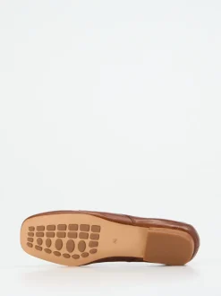 Ginger & Glove – Schnürschuh aus Kalbleder braun