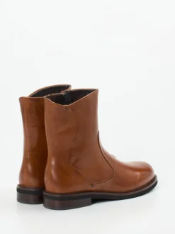 Ginger & Glove – Stiefelette aus Kalbleder cognacbraun