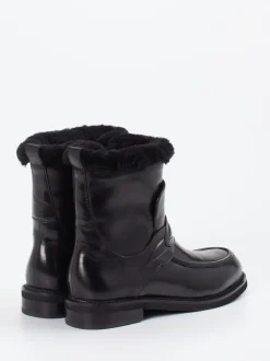 Ginger & Glove – Stiefelette aus Lammleder schwarz