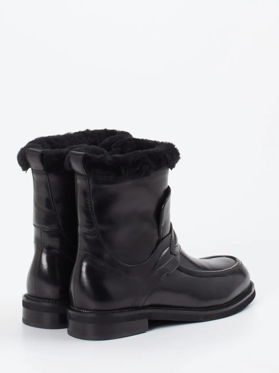 Ginger & Glove – Stiefelette aus Lammleder schwarz