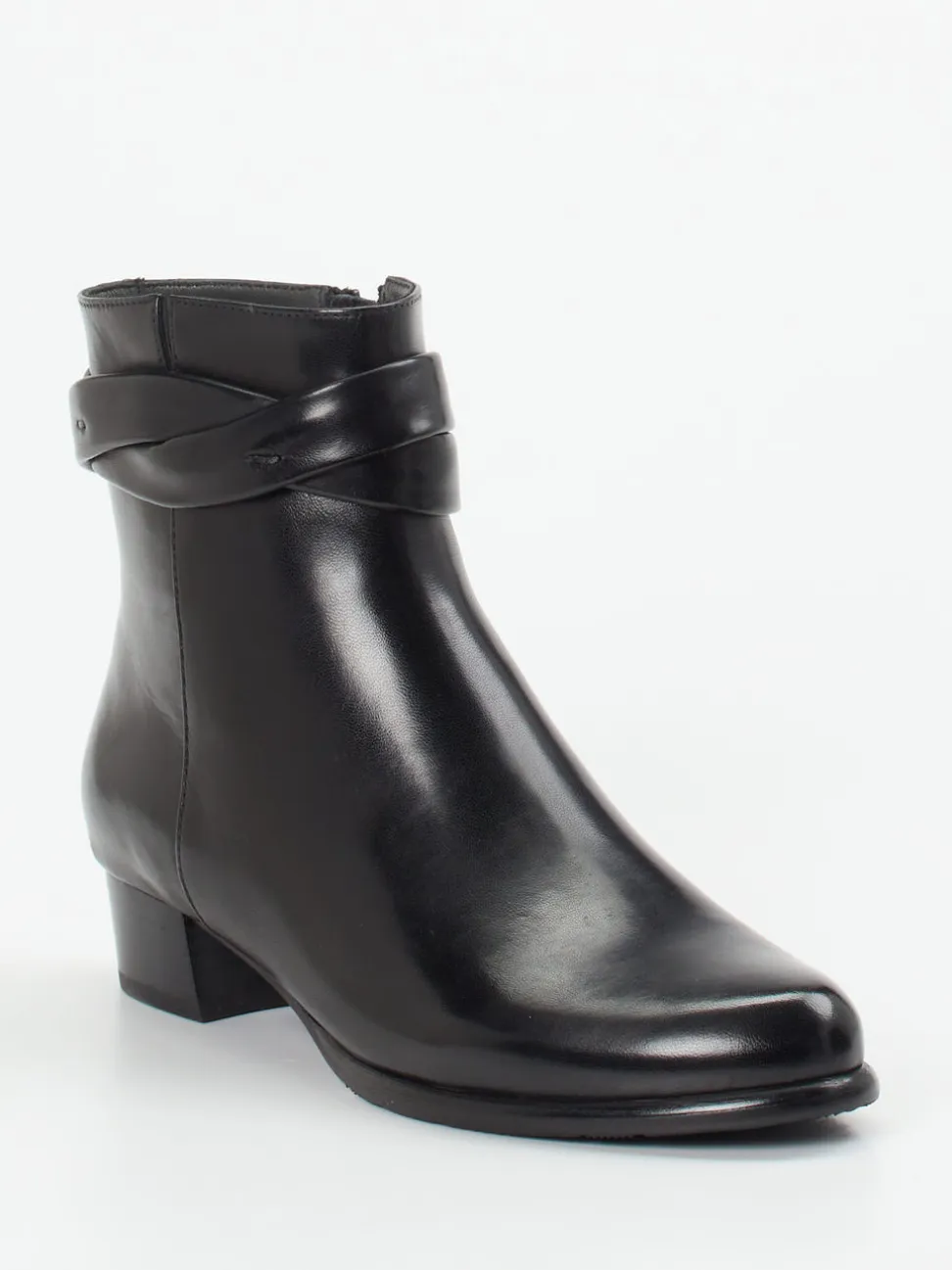 Ginger & Glove – Stiefeletten aus Lammleder Schwarz