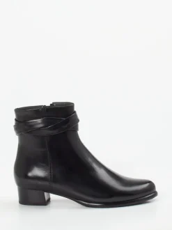 Ginger & Glove – Stiefeletten aus Lammleder Schwarz
