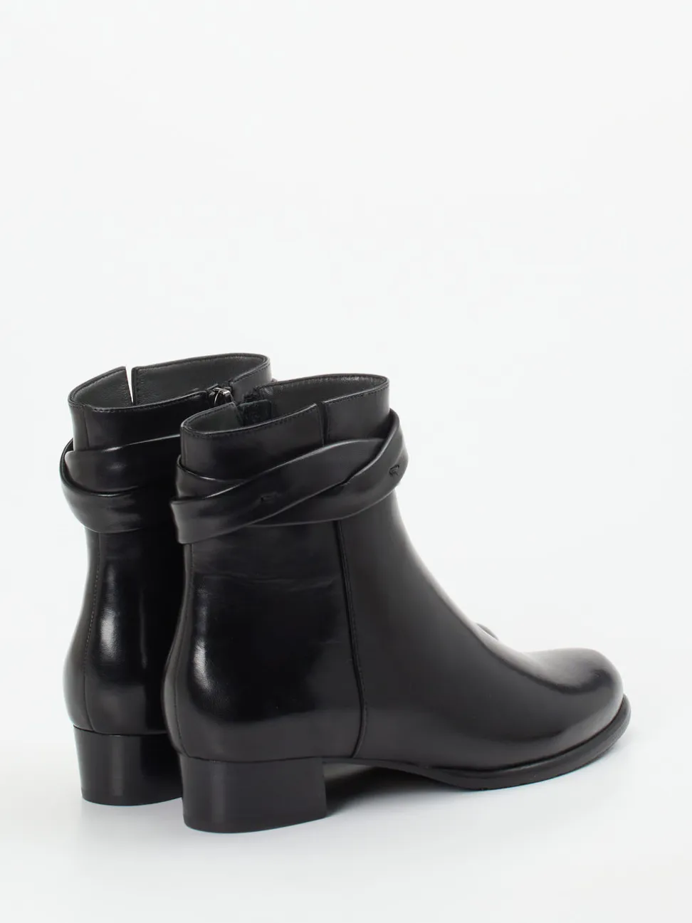 Ginger & Glove – Stiefeletten aus Lammleder Schwarz