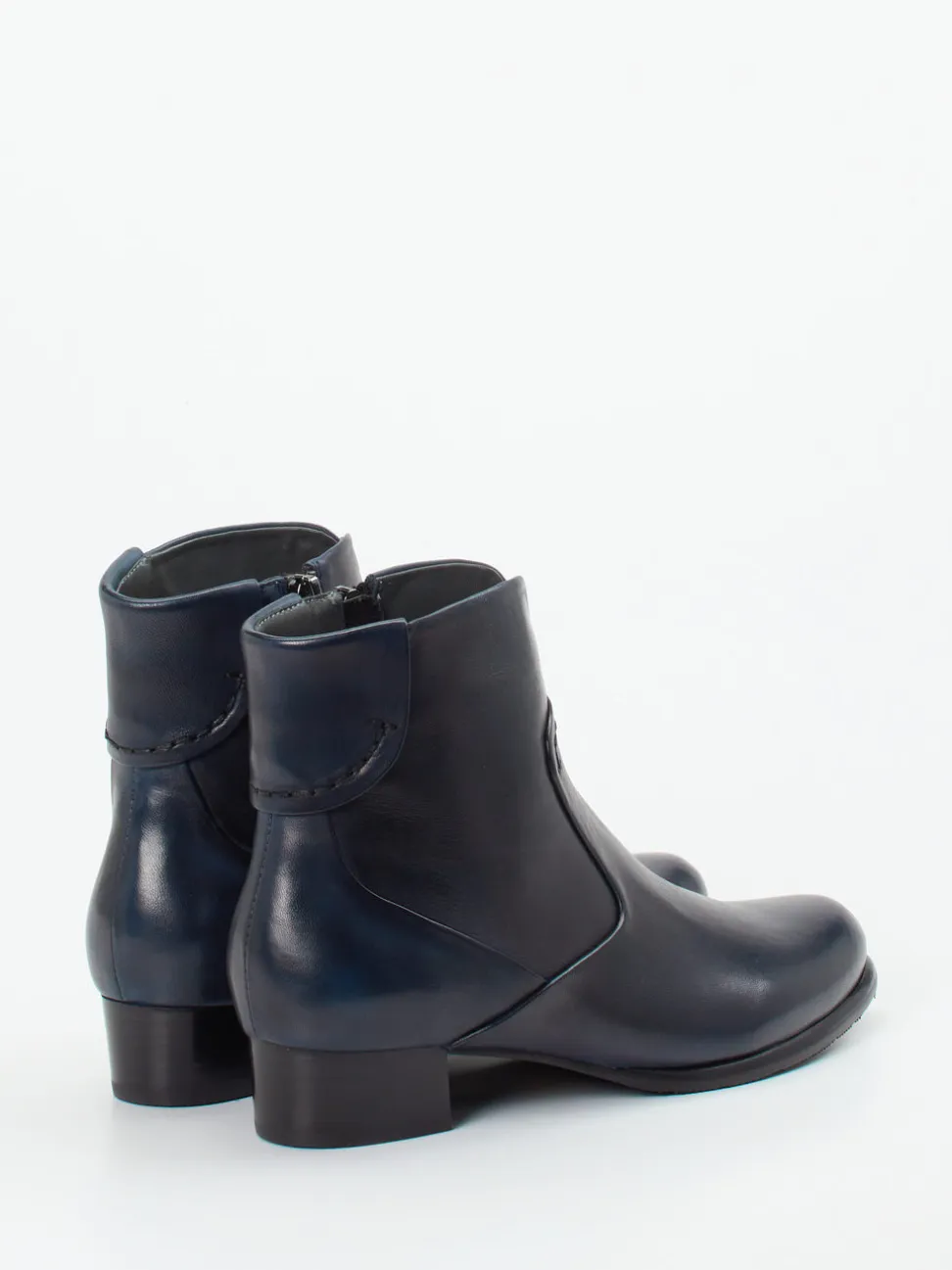 Ginger & Glove – Stiefelette aus Lammleder Dunkelblau