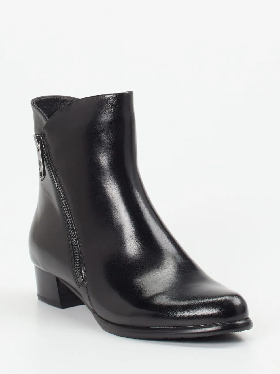 Ginger & Glove – Stiefelette aus Lammleder schwarz