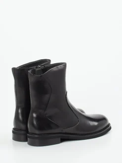 Ginger & Glove – Stiefeletten aus Kalbleder Schwarz