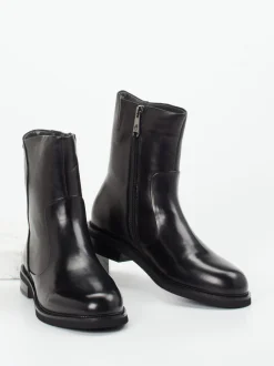 Ginger & Glove – Stiefeletten aus Kalbleder Schwarz