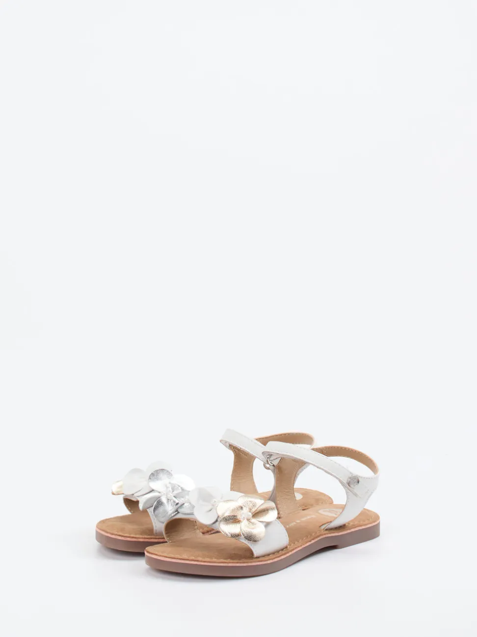 Gioseppo – Riemchensandale aus Kalbleder Offwhite