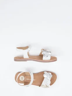 Gioseppo – Riemchensandale aus Kalbleder Offwhite