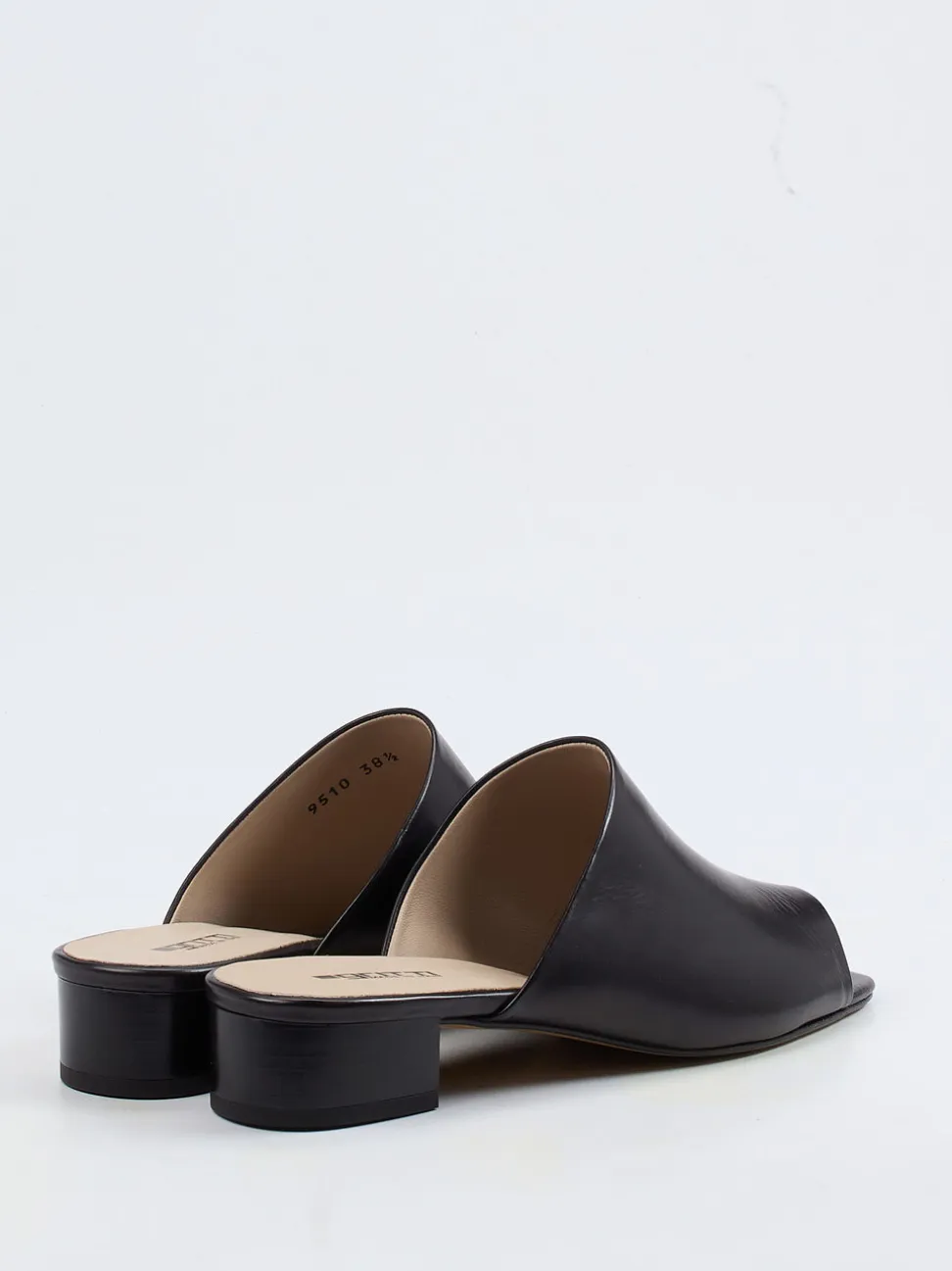 Gritti – Mules aus Kalbleder in Schwarz