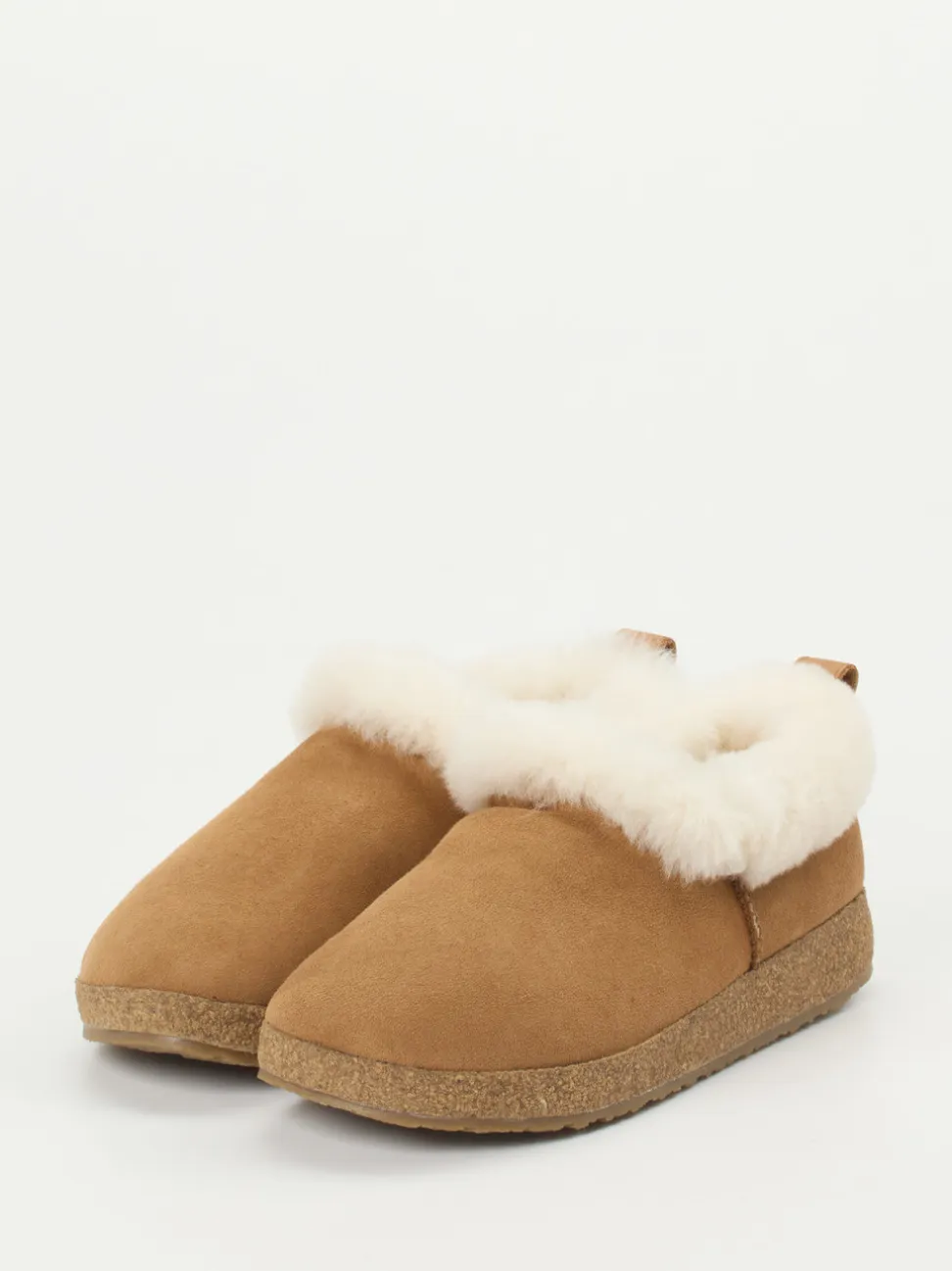 Haflinger – Hausschuhe aus Veloursleder camelbraun