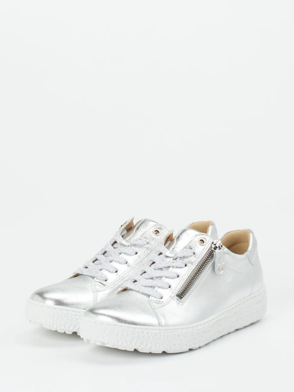 Hartjes – Sneaker aus Metallicleder silberfarben