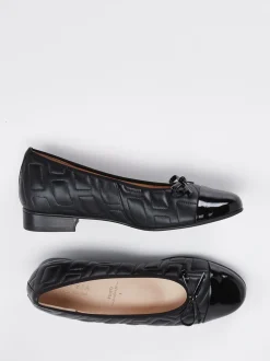Hassia – Ballerinas aus Lammleder mit Lackkappe