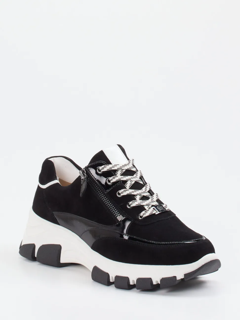 Hassia – Chunky Sneaker aus Veloursleder Schwarz