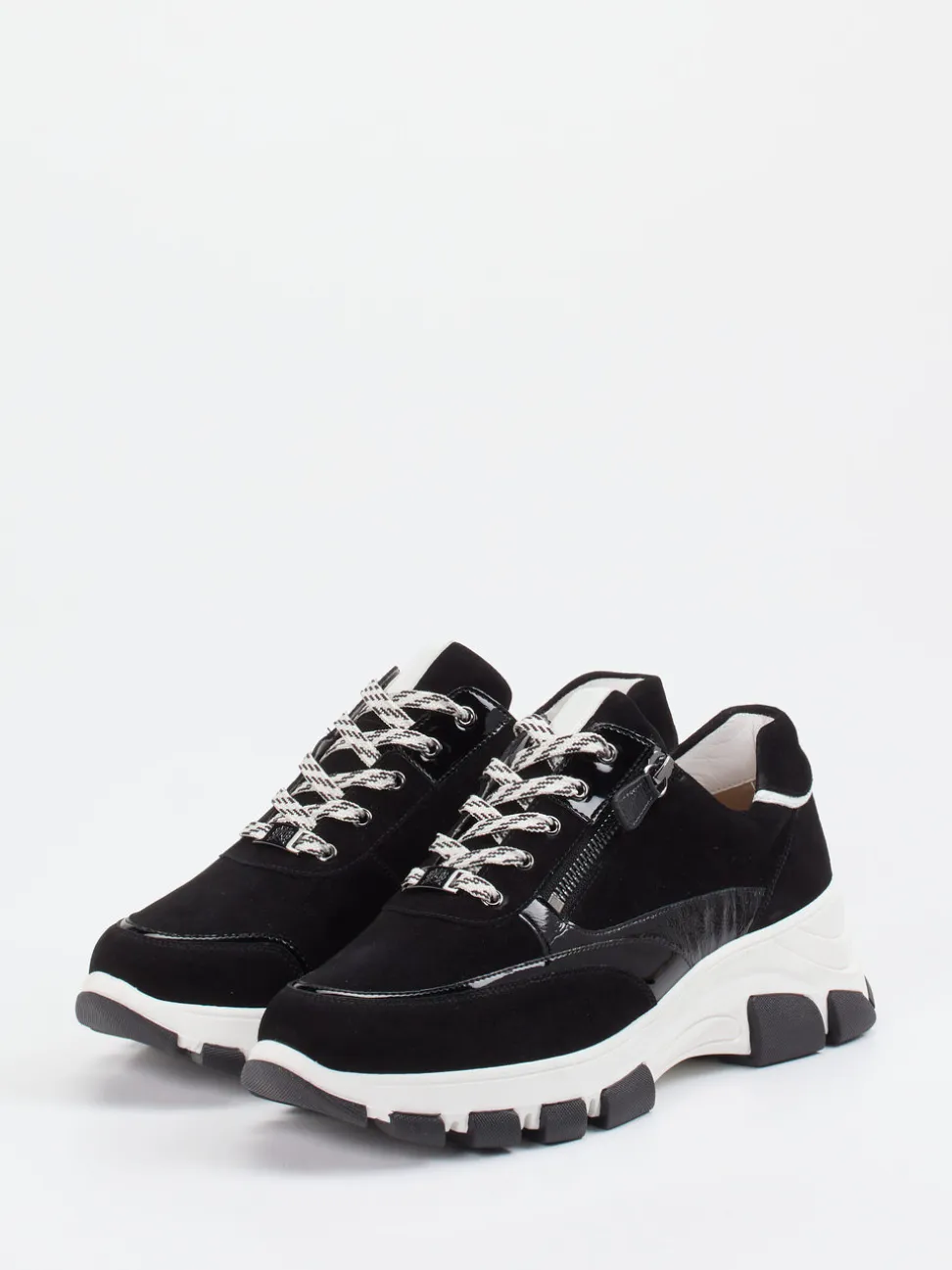 Hassia – Chunky Sneaker aus Veloursleder Schwarz