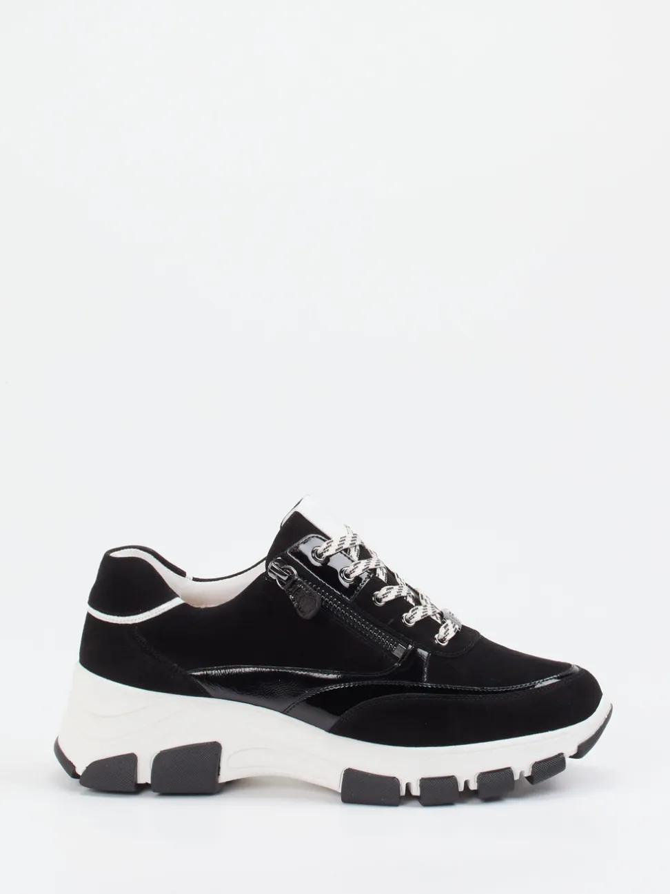 Hassia – Chunky Sneaker aus Veloursleder Schwarz