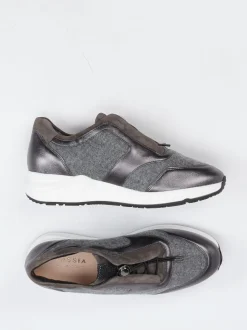 Hassia – Komfort-Sneaker aus Metallicleder grau